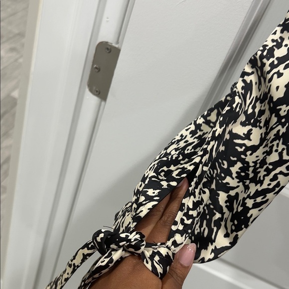 Gibson Latimer Black and Cream Satin Joggers - Picture 4 of 6